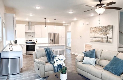 Augusta House | Luxury 4B/4.5b Home, EV Charger, deck by MCG #4
