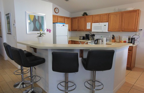 Cumbrian Lakes House | Luxury 4BR Villa + Pool & Spa- 15 Minute from Disney World