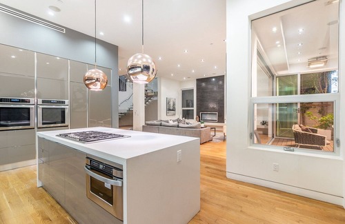La Brea Villa | Luxury 5 bdr Villa C! Best location with pool!