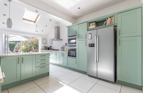 Eltham House | Luxury 5-Bed Home w/Cinema, Games Room & Garden | Pass the Keys
