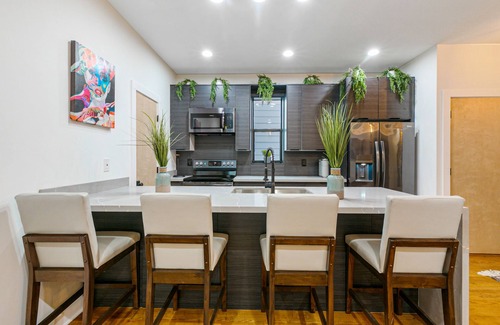Faubourg Lafayette Villa | Luxury 5 bedroom Modern Villa with your own Private Rooftop