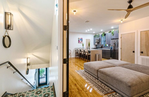 Faubourg Lafayette Villa | Luxury 5 bedroom Modern Villa with your own Private Rooftop