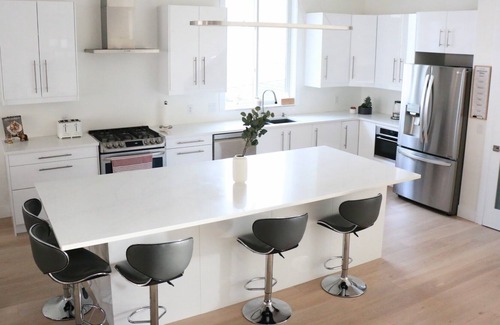 Black Mountain House | Luxury 5 Bedroom Multi-Family Home
