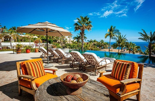 San Jose del Cabo Villa | Luxury 5 BR Ocean View Casa de las Risas w/Pool, Wifi + In-Villa Gym!