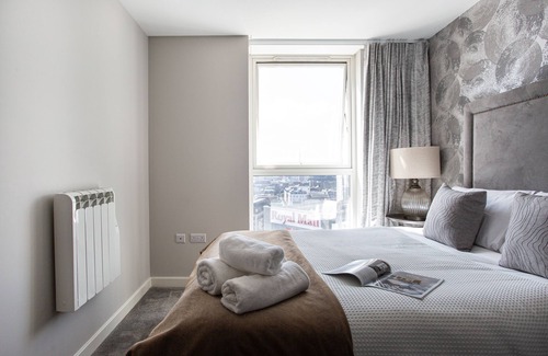 Belfast Central District Condo | Luxury 5* Heart of The City, Fabulous Views