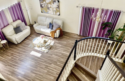 Spring Valley House | Luxury 5B Huge House. Sleep 10, 15min from Strip.