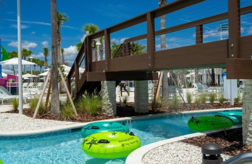 Four Corners House | Luxury 5Bd Close to Disney with Pool at Windsor Cay 1285
