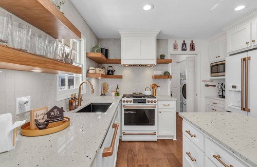 Overland Park House | Luxury 5BDR w/King Beds, Outdoor Fireplace, Game Room and Pet Friendly Perks
