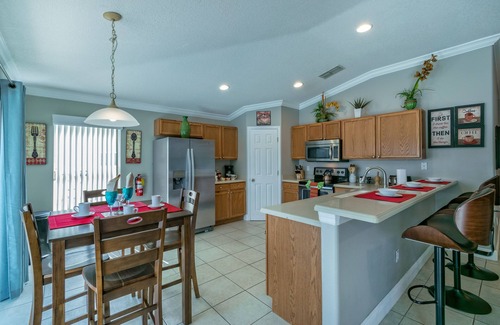 Buena Ventura Lakes House | Luxury 5Beds Pool Home Near USTA National Campus Orlando Kissimmee Disney