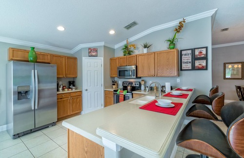 Buena Ventura Lakes House | Luxury 5Beds Pool Home Near USTA National Campus Orlando Kissimmee Disney