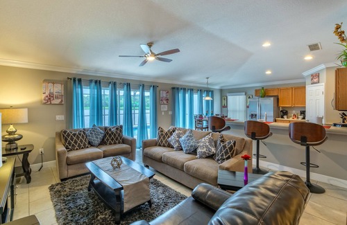 Buena Ventura Lakes House | Luxury 5Beds Pool Home Near USTA National Campus Orlando Kissimmee Disney
