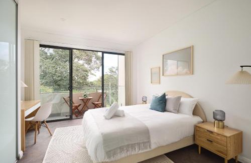 Alexandria House | Luxury 5BR Home - Park Views - Near CBD & Airport