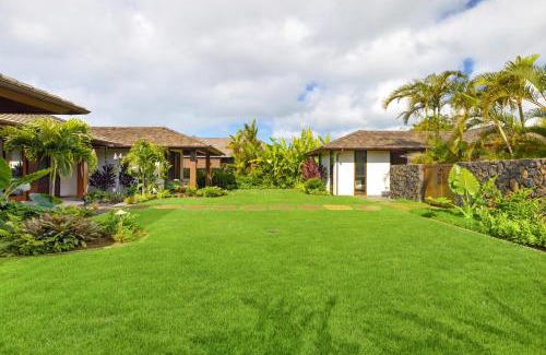 Poipu House | Luxury 5BR Vacation Home w Pool