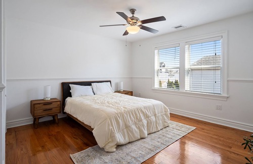 Wall House | Luxury 6-bedroom/4-bath house 8-minute walk from Belmar beach