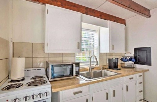 Boynton Beach House | Luxury 6 Bedroom 4 Bath Mini Resort with Pool in Backyard Tropical Paradise!