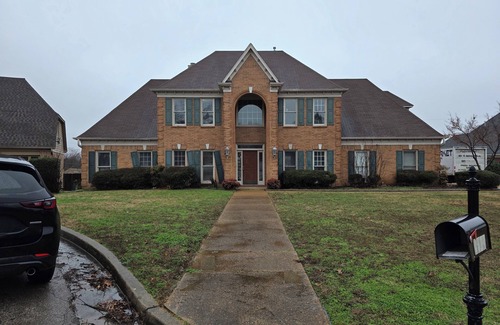 Cordova House | Luxury 6 BR Home near Memphis Airport with Upscale Amenities.