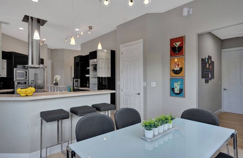Plantation Villa | Luxury 8-BR with Pool, Basketball & Volleyball