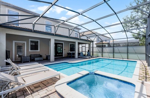 Davenport Villa | Luxury 9BR w/Arcade, Pool & Resort Waterpark – Near Disney