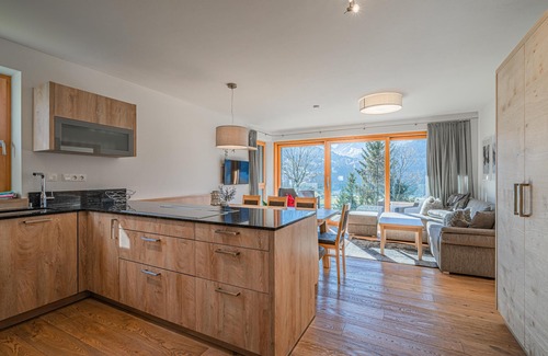 Hollersbach im Pinzgau Apartment | Luxury apartment with sauna and panoramic views