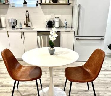 Wanskuck Apartment | Luxury and cozy 1 Bed Condo in the heart of Providence