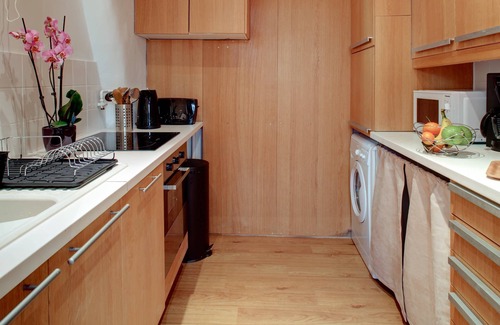 Saint-Merri Apartment | Luxury and Spacious 2 bed 2 bath in Marais