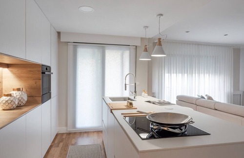 Vilagarcia de Arousa Condo | LUXURY APARTMENT IN THE CENTER OF THE CITY