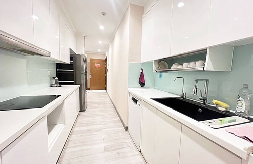 Hang Xanh Apartment | Luxury Apartment at Vinhomes Central #7