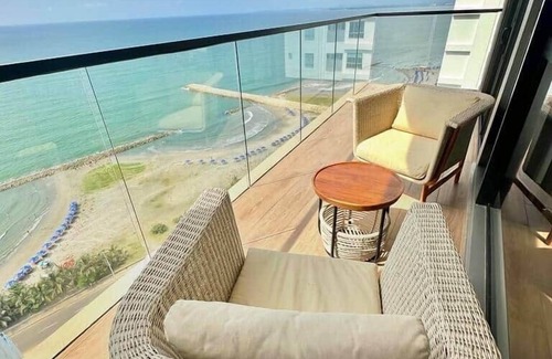 El Cabrero Apartment | Luxury Apartment on 21th Floor