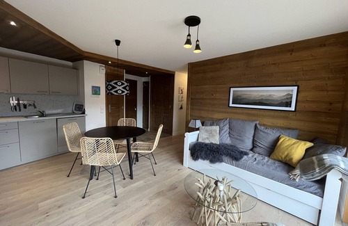 Les Carroz-d'Araches Apartment | Luxury Apartment - Ski-In/Ski-Out, Village Center, 2 Bed, Terrace, Parking, WiFi, Sleeps 4