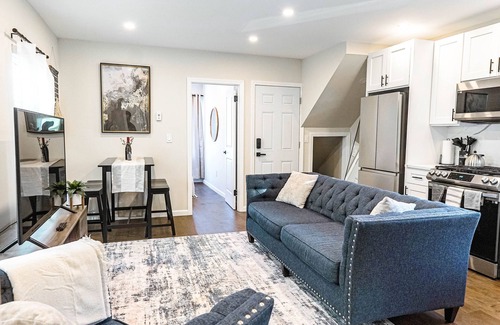 Cambria Heights House | Luxury Apartment— 2 Bed/1 Bath, Private, Free parking, Near JFK