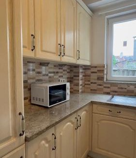 Laken Apartment | Luxury Apartment 2BR & Jacuzzi Near Expo 12 & ING Arena