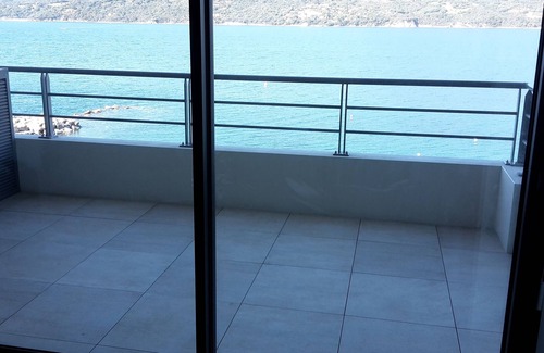 Propriano Apartment | Luxury apartment at the edge of the water, sandy beach