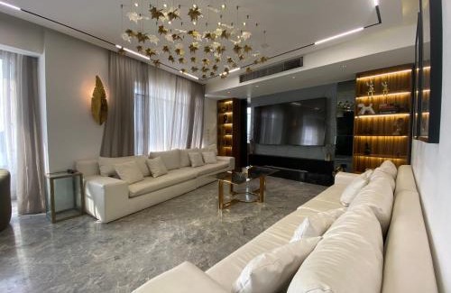 Old Cairo Apartment | luxury apartment firist row nile view maadi cairo
