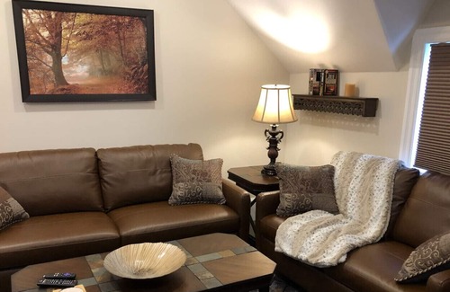 Stratford House | Luxury apartment Holiday Lets Unit 2 near Stratford Museum