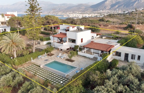 Anissaras Apartment | Luxury apartment in Villa Ma-Re