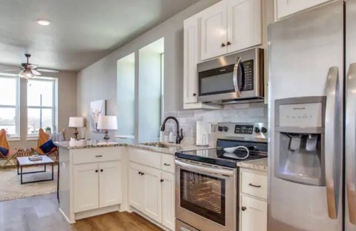 Bridgeport Apartment | Luxury Apartment in Historic Downtown Bridgeport!
