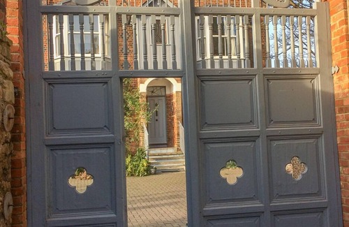 Oxford City Centre Apartment | Luxury apartment on an island in the River Thames in Oxford’s historic centre