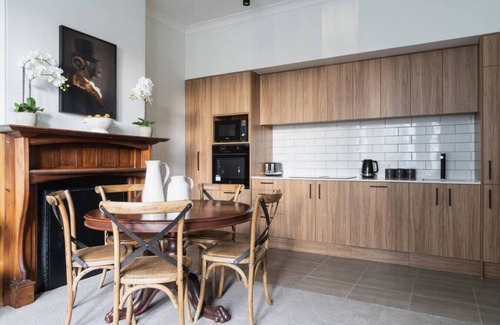 Dunedin City Centre Apartment | Luxury Apartment on Stuart