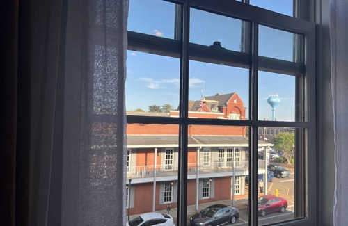 Oxford Apartment | Luxury Apartment on the Square