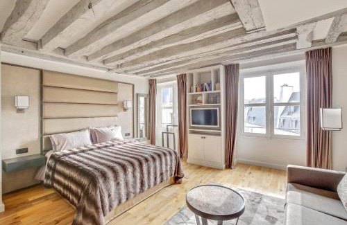 2nd Arrondissement Apartment | Luxury Apartment Paris Louvre
