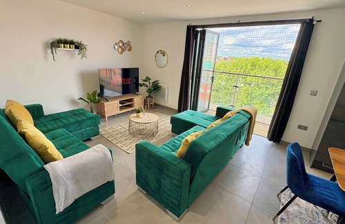 Great Baddow Apartment | Luxury Apartment with Skyline view