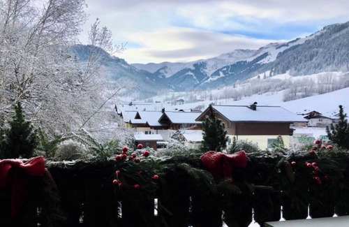 Maria Alm am Steinernen Meer Apartment | Luxury Apartment with Mountain View - Ski in/out