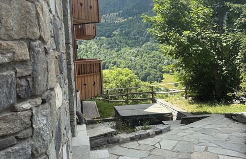 Les Allues Apartment | Luxury apartment with jacuzzi & sauna - Prestige holidays in Meribel