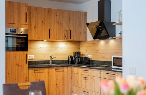 Kaprun Apartment | Luxury Apartment with a garden near the glacier