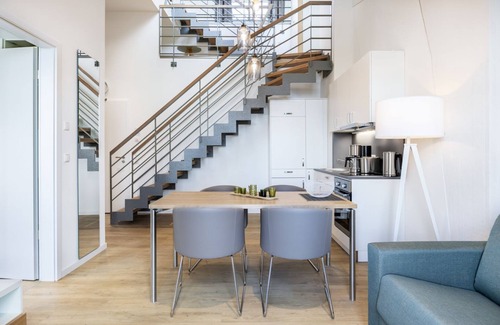 Wismar Apartment | Luxury apartment with gallery bedroom, roof terrace and unique harbor view!