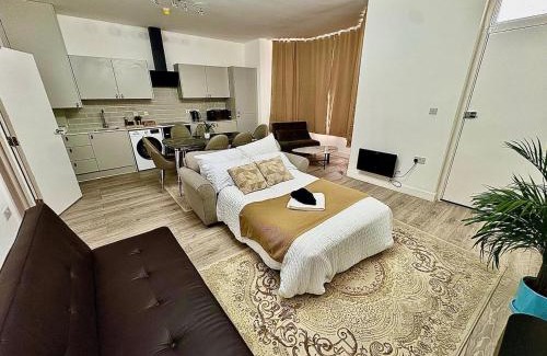 Tufnell Park Apartment | Luxury Apartment with Grand Living Space London