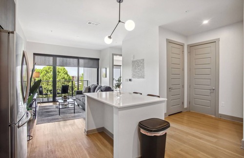Home Park Apartment | Luxury Apt in West Midtown Atlanta