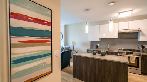 Downtown Apartment | Luxury Apt with Pool and Gym
