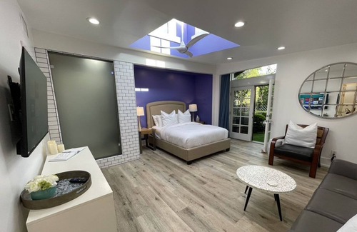 Lamanda Park House | Luxury Artist Retreat Pasadena Guesthouse