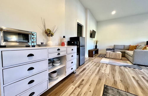 Asheville Apartment | Luxury Asheville Studio with Great Blue Ridge Mountain Views!